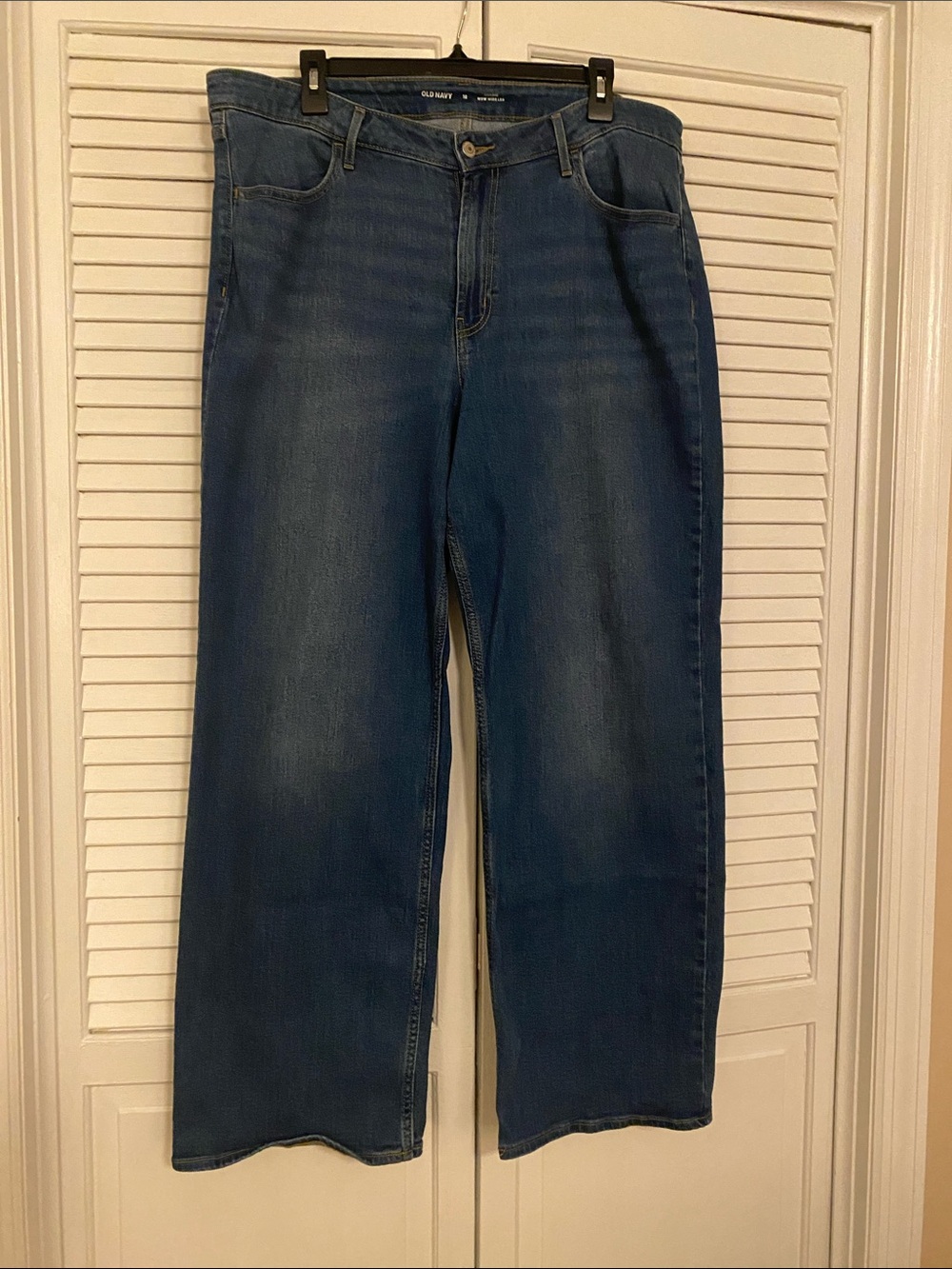 Old Navy Wide-Leg Women's Jeans in Dark Blue Wash